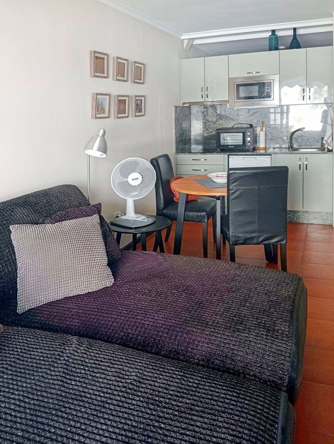 Geheel appartement, Vakantieappartement voor 3 personen met balkon/terras in Puerto de Mogan, Lomo Quiebre