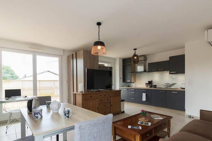 Gîte pour 3 personnes, avec terrasse à Toulouse