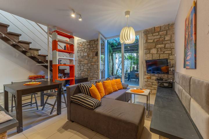 Appartement de vacances pour 4 personnes, avec jardin