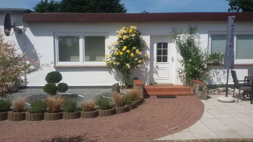 Ferienwohnung für 2 Personen, mit Garten und Terrasse in Fehmarnsund