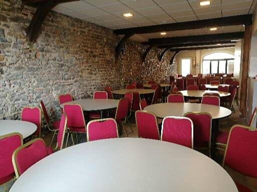 Gîte pour 9 personnes, avec jardin et vue, animaux acceptés à Roanne - 3