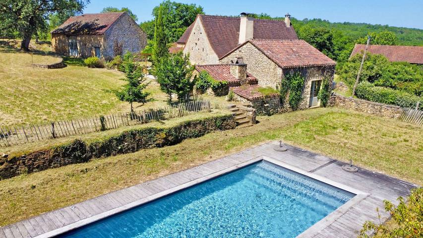 Gîte pour 6 personnes, avec piscine et jardin à Paunat