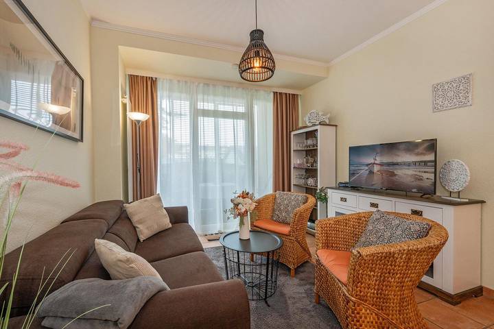 Ferienwohnung für 4 Personen, mit Balkon und Sauna in Zempin