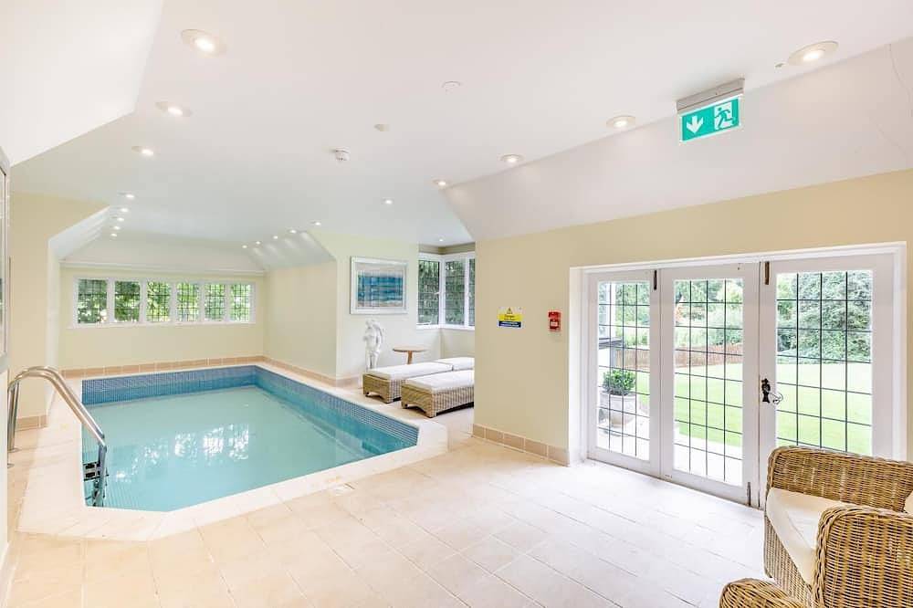 4 Bed in Bray (oc-l32609) in Berkshire