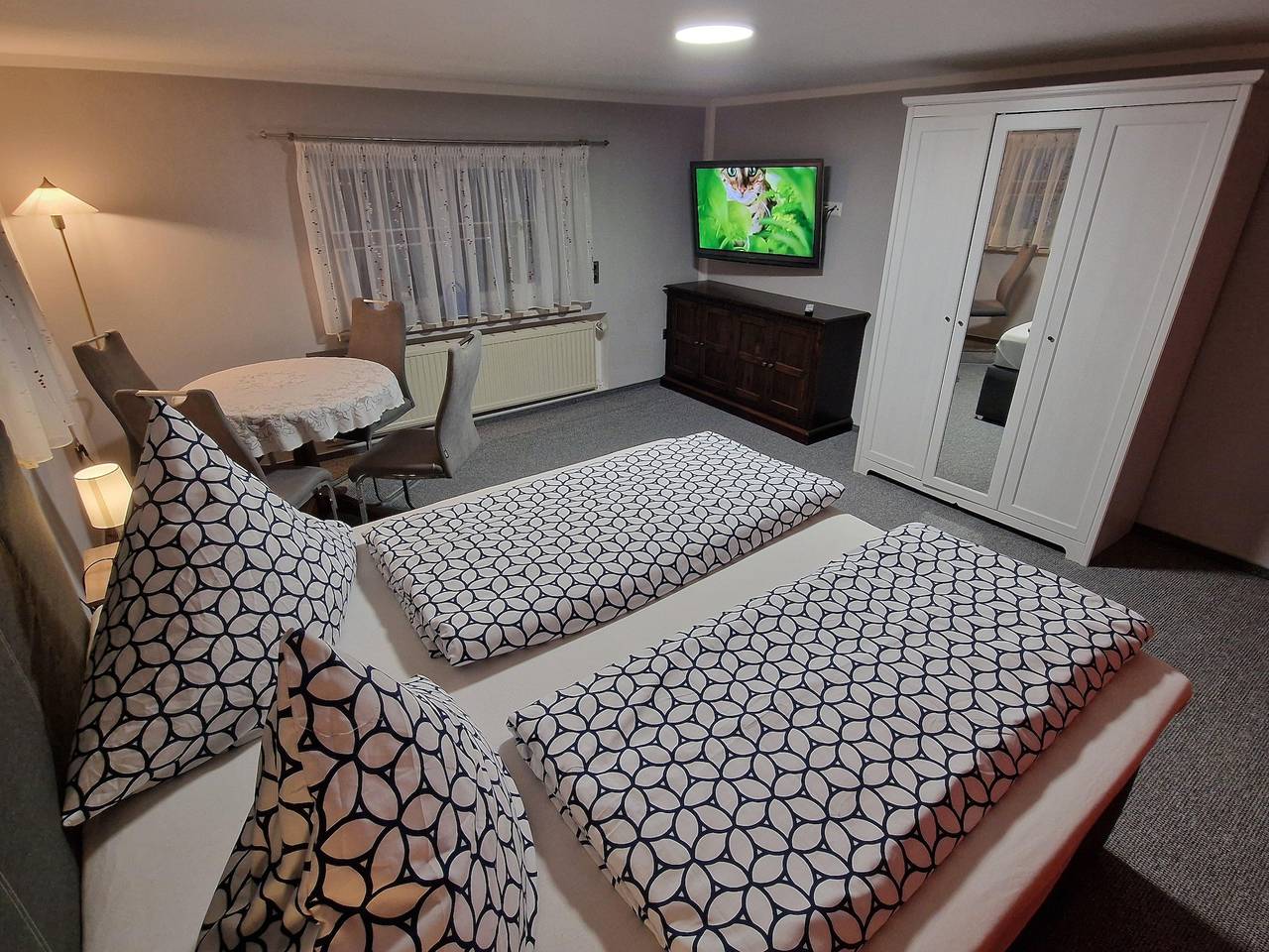 Ganze Ferienwohnung, Doppelzimmer, Bad, Wc in Olbernhau, Erzgebirge