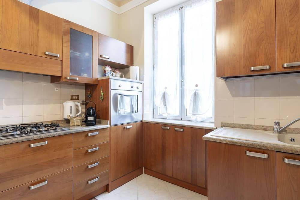 Wonderful  villa for 4 guests with Wifi, Tv, balcony and parking in Dolceacqua, Ligurian Alps