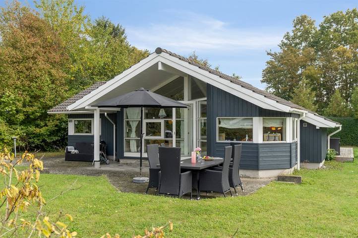 Ferienhaus für 6 Personen, mit Whirlpool und Terrasse in Nysted