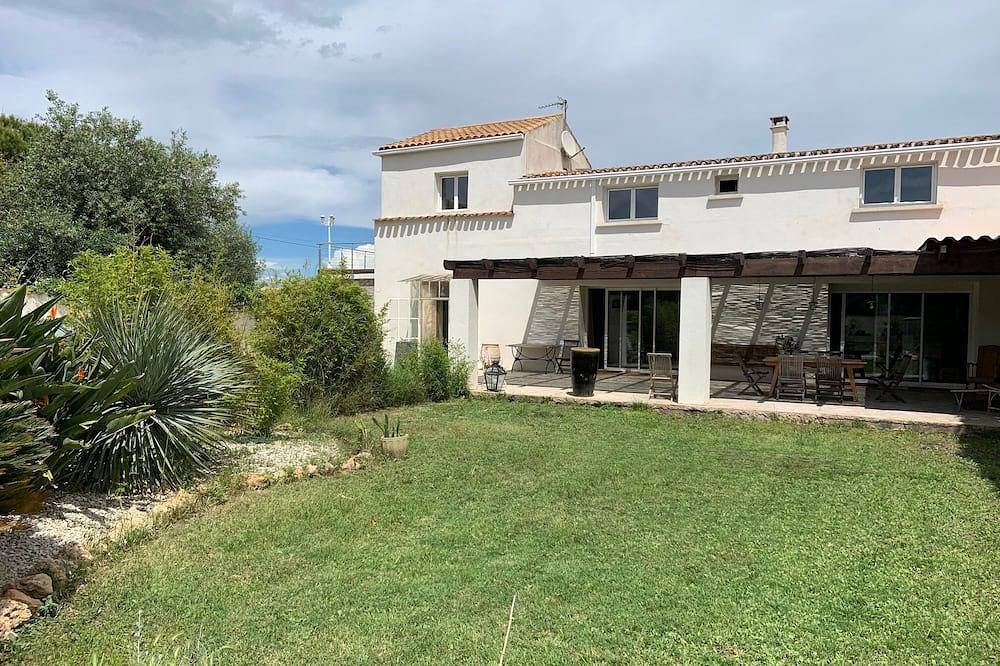 Les amandiers Charming house between the Mediterranean and Etang Thau in Mont Saint-Clair, Sete