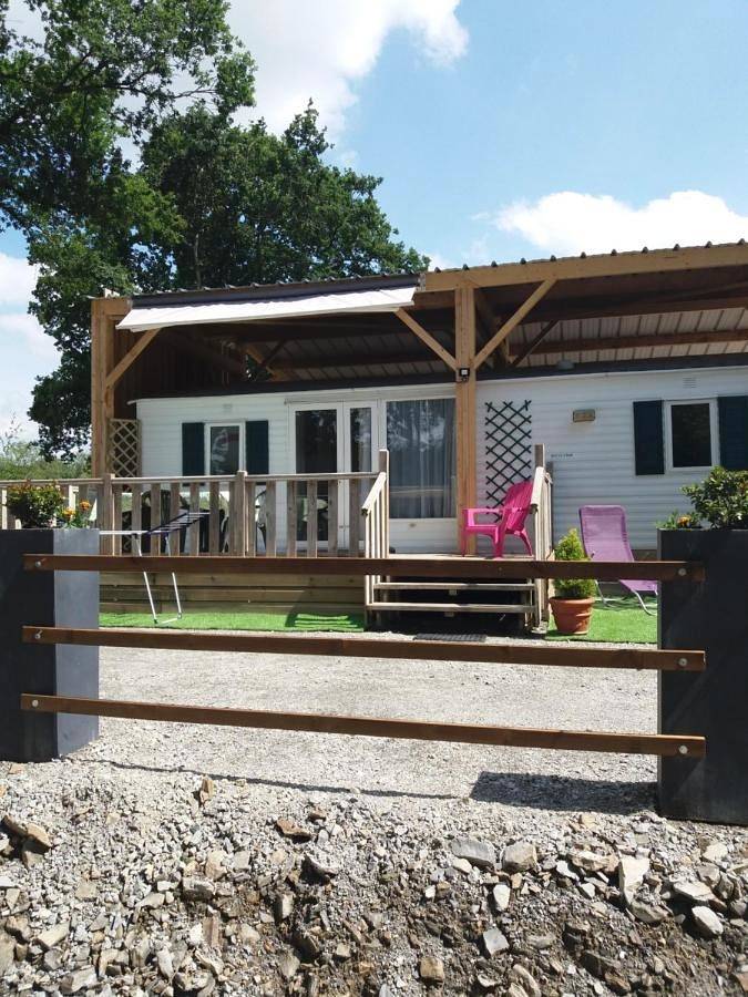 Gîte pour 4 personnes, avec terrasse à Rohan