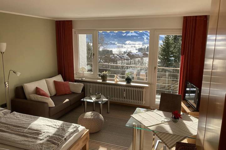 Vakantiewoning voor 2 personen, met balkon en zwembad in Oy-Mittelberg