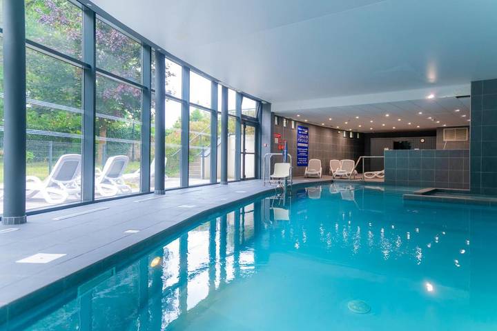 Appart’hôtel pour 3 personnes, avec jardin ainsi que sauna et piscine, animaux acceptés
