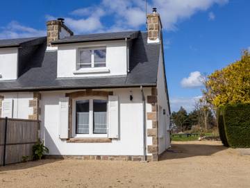 Gîte pour 4 personnes, avec jardin, adapté aux familles à Pleumeur-Bodou