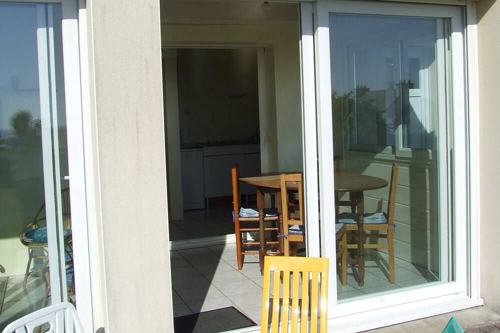 Appartement entier, Joli studio 4 personnes face à la mer d'Iroise in Lampaul-Plouarzel, Région de Brest