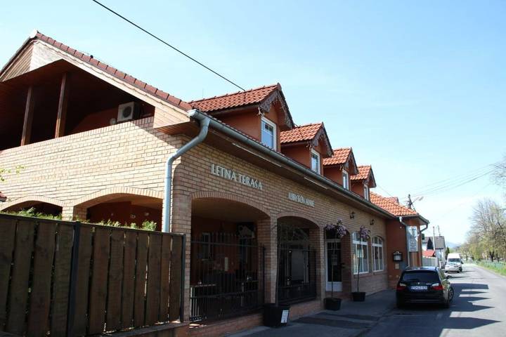 Gîte pour 3 personnes, avec vue et jardin à Prievidza