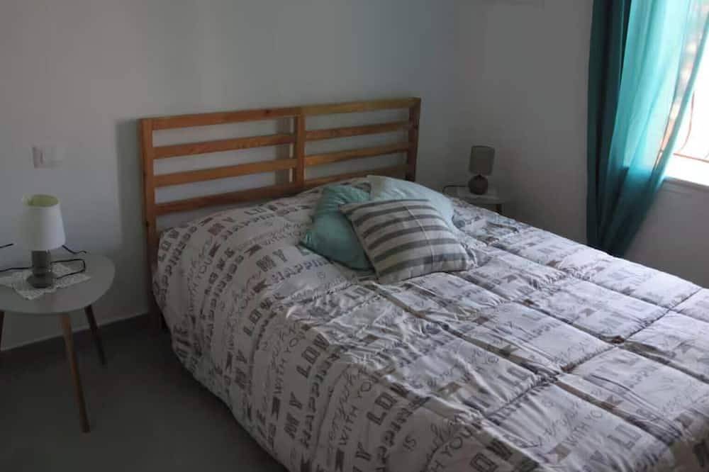 Pretty \"Terrace and Sea\" house ideally located in La Côte Vermeille, Cerbère