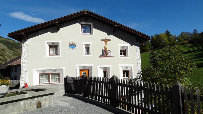 Ganze Ferienwohnung, Ferienwohnung Chasa Quadra - 3 Personen / 3.5 Zimmer / Schlafzimmer in Tarasp, Unterengadin