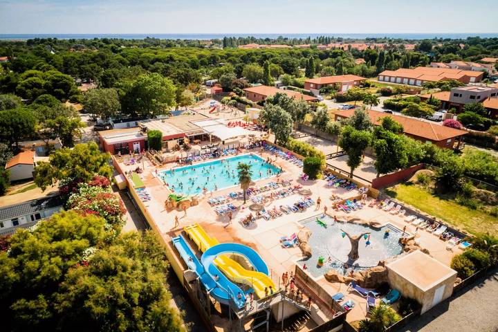 Camping pour 5 personnes, avec terrasse
