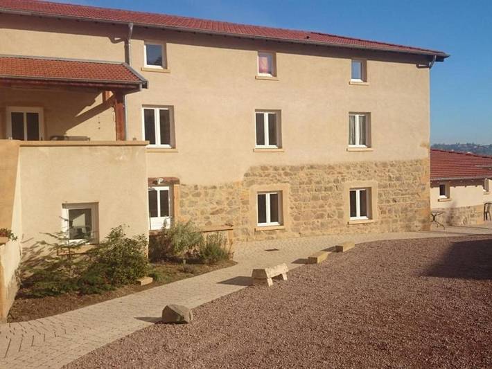 Maison d’hôte pour 5 personnes, avec jardin ainsi que terrasse et vue dans Beaujolais - 2
