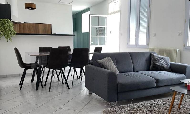 Location de vacances pour 4 personnes, avec Terrasse à Sully-sur-Loire