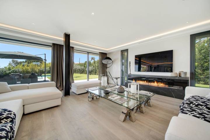 Location de vacances pour 10 personnes, avec jardin à Vallauris - 4