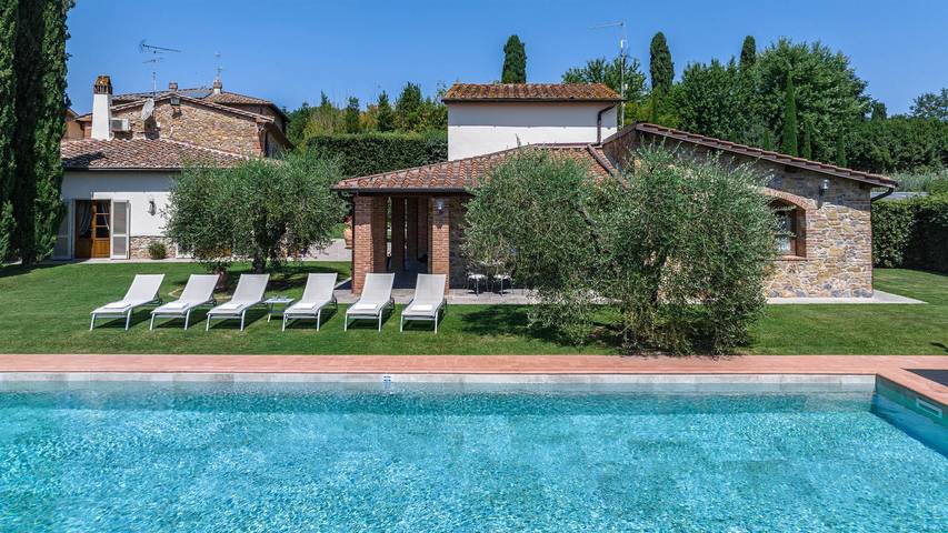 Villa für 12 Personen, mit Whirlpool und Terrasse sowie Sauna und Garten, mit Haustier - 1