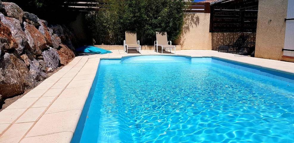 Villa pour 8 personnes, avec piscine et jardin