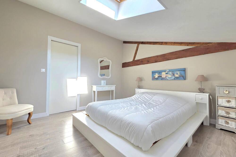 Appartement entier, Lilas appartement cosy et lumineux in Sainte-Marie-de-Ré, Île de Ré