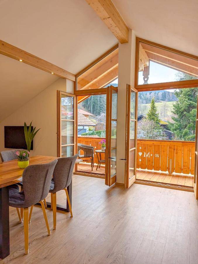 Ferienwohnung für 4 Personen, mit Balkon und Ausblick in Hausham