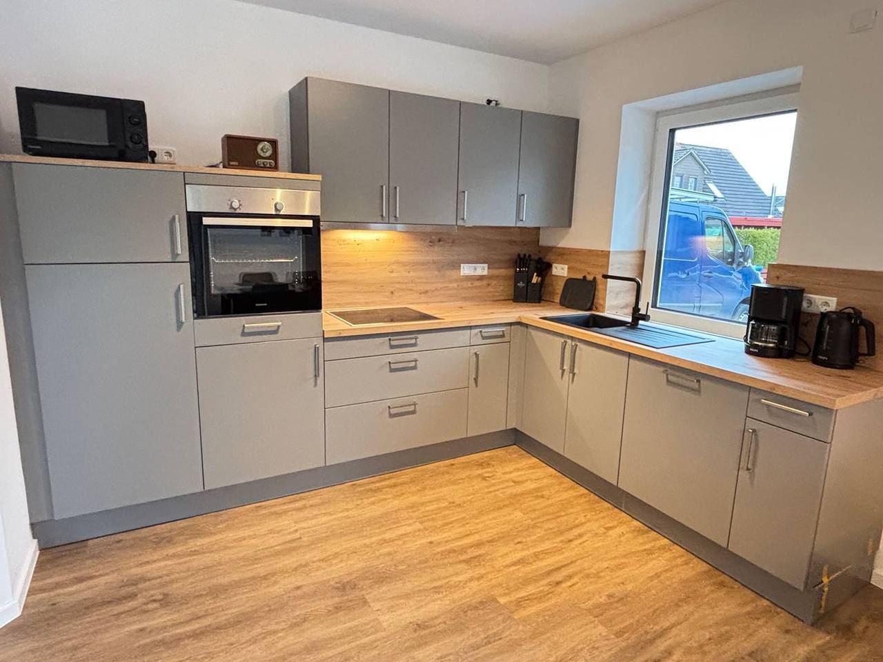 Neubau-Ferienhaus in Emden mit moderner Einrichtung für bis zu 6 Personen in Emden, Nordseeküste