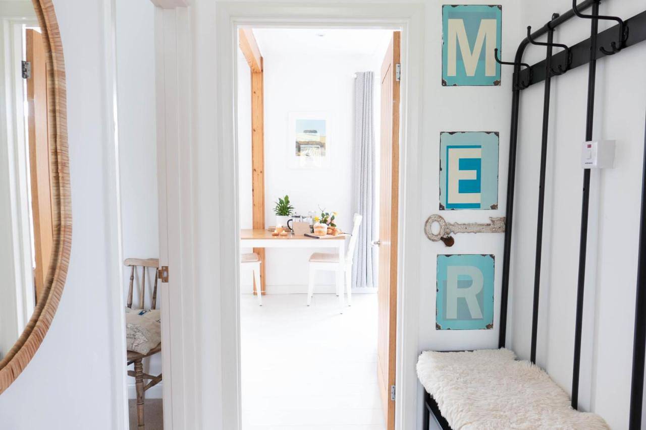 Entire apartment, Hoblyns Cove in Holywell Bay, Cornwall