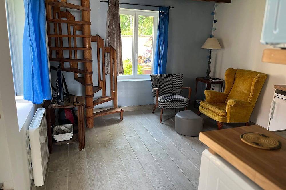 Petite maison de campagne, vue superbe, Le Peyroux, Teilhet in Teilhet, Puy-de-Dôme