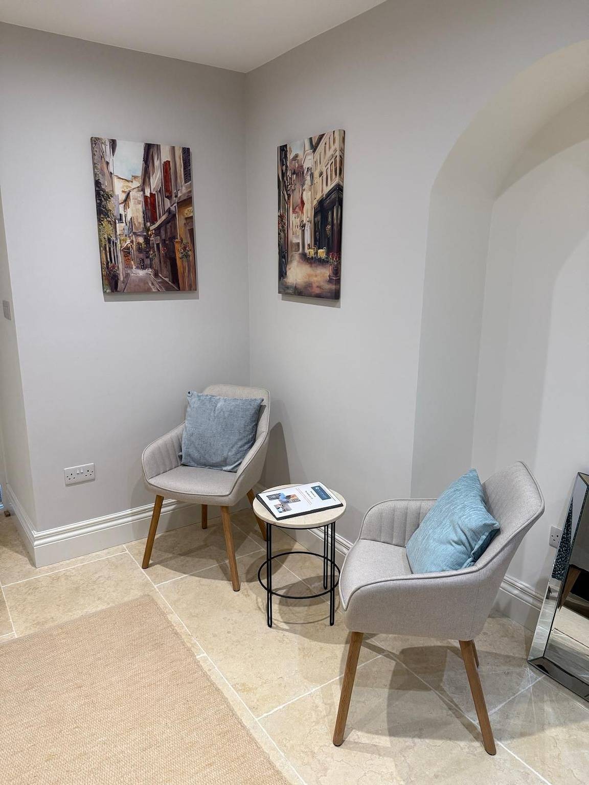 Entire holiday apartment, Central Oxford Studio 101 with Parking in Oxford, Oxfordshire