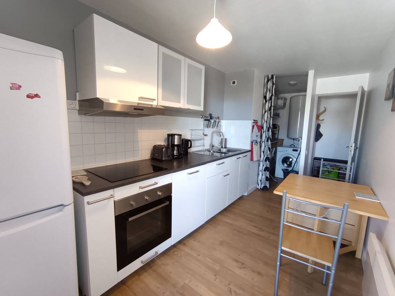 Apartamento entero, Spacious ski-in/ski-out apt - 6 people - Parking - Stunning view in Montgenèvre, Briançon region