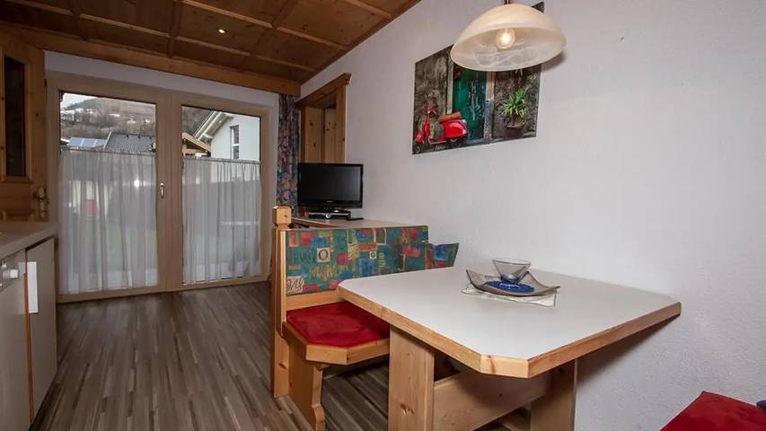 Hütte für 2 Personen, mit Garten im Ötztal - 4