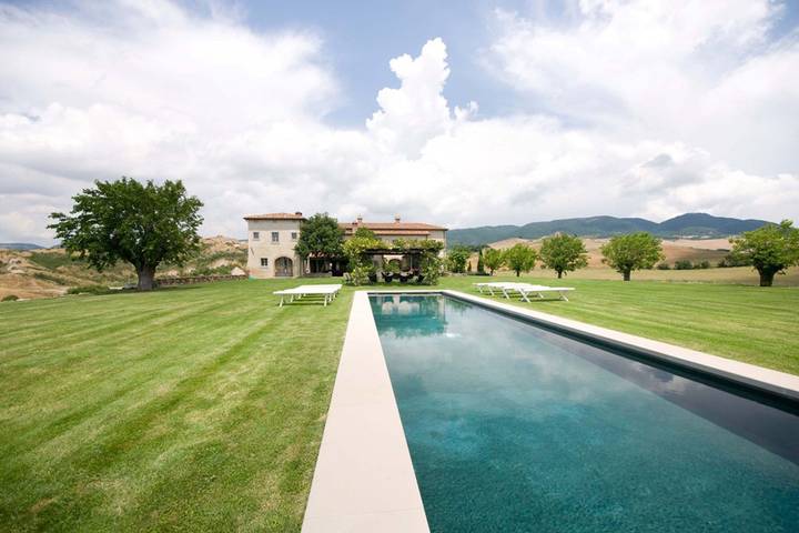 Villa für 19 Personen, mit Balkon und Garten - 1