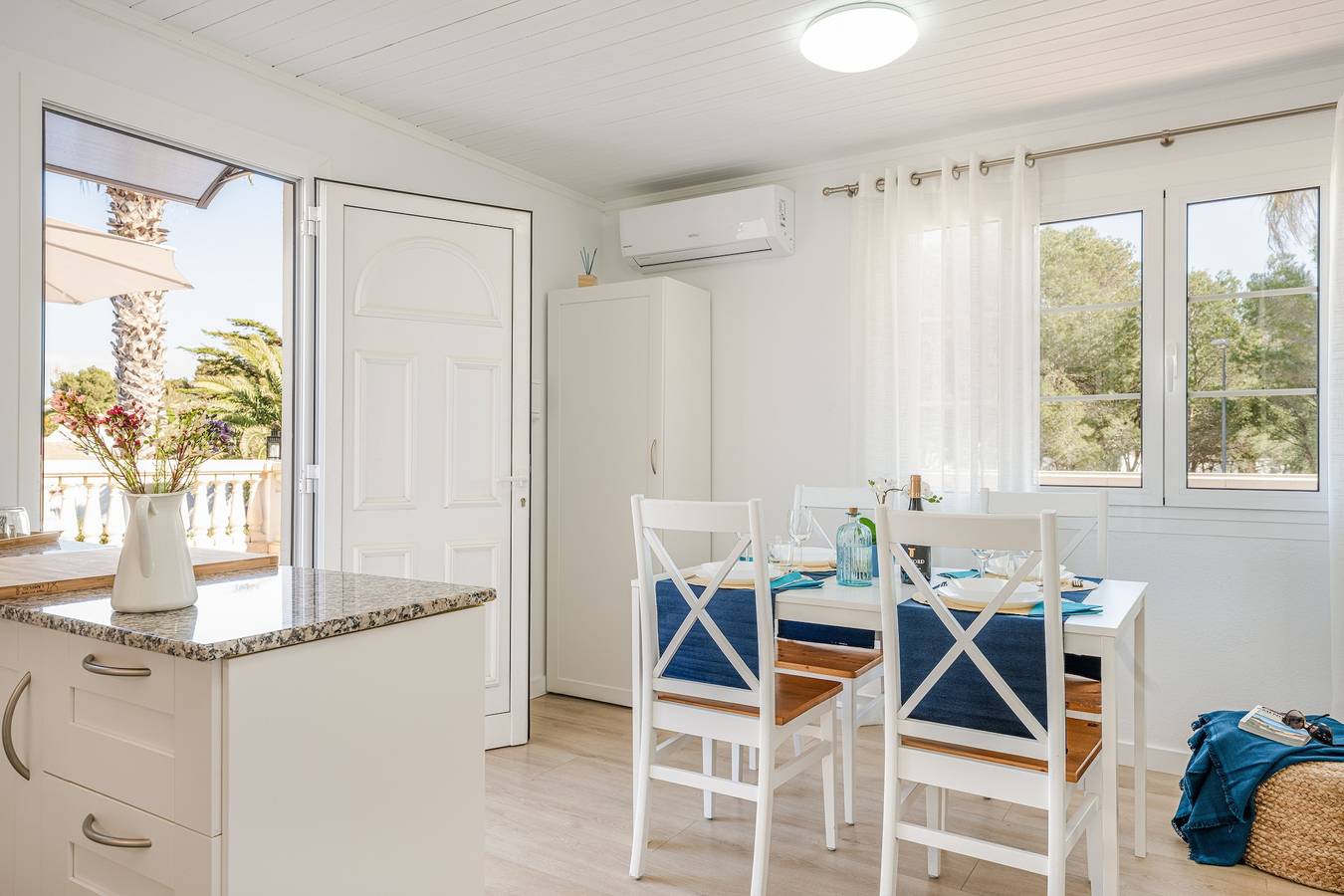 Apartamento inteiro, Apartamento A12 de sonho com piscina, terraço e Wi-Fi in Cala en Bosc, Ciutadella de Menorca