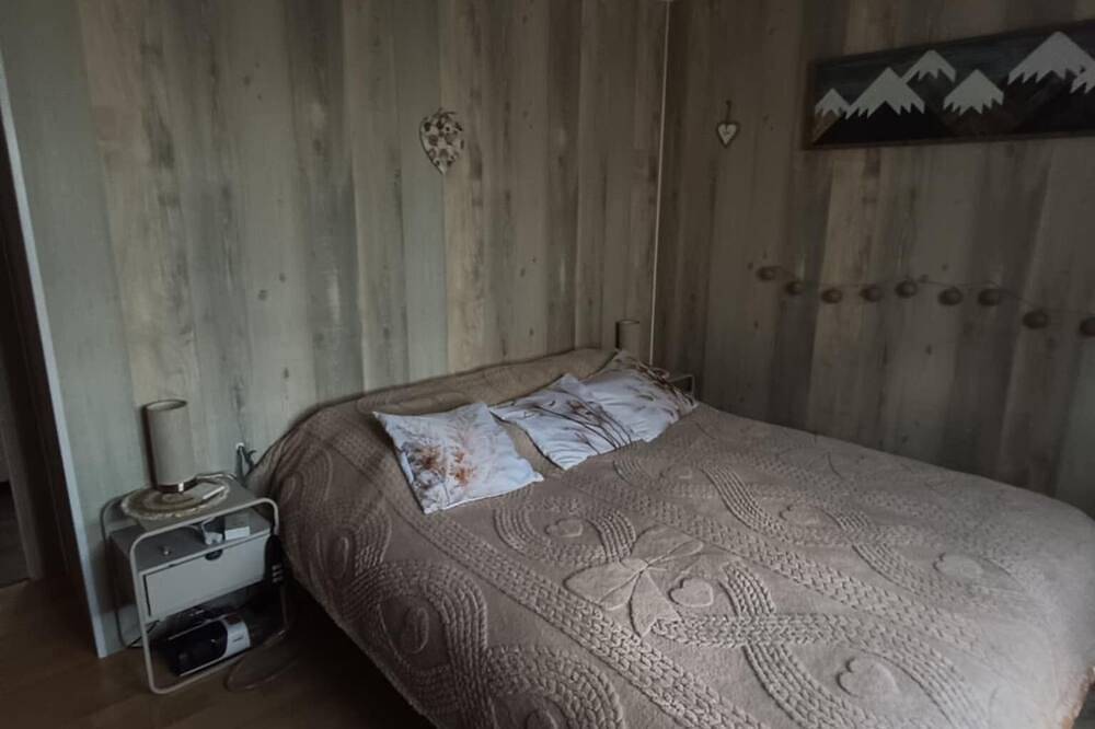 Sacha house in a quiet urban area in Terrasson-Lavilledieu, Périgord Noir