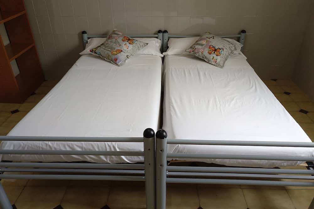 Accommodation in Plenary Delta-Casa victoria in el Poblenou del Delta, Amposta