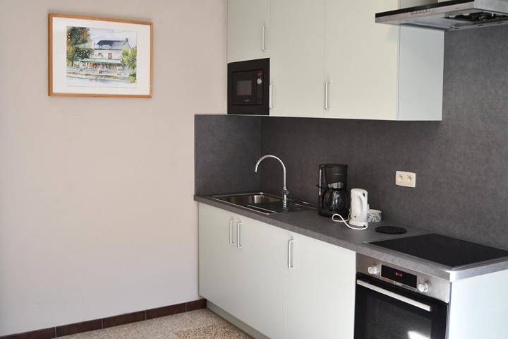 Gîte pour 2 personnes, avec terrasse dans Sy - 4