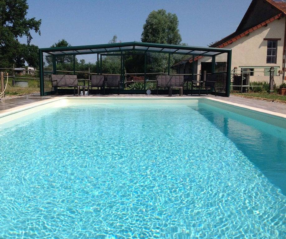 Les Malvaux - Chambre Orange in Huriel, Région de Montluçon