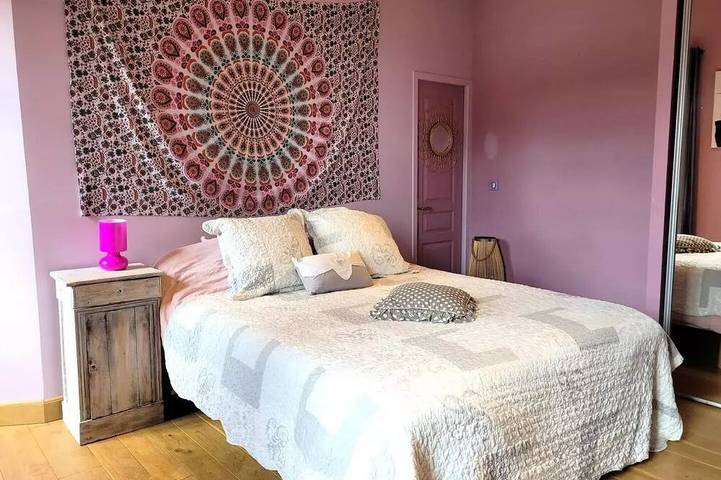 Location de vacances pour 6 personnes, avec terrasse à Queyssac-les-Vignes - 3