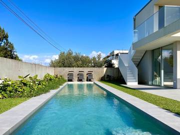 Gîte pour 8 personnes, avec piscine ainsi que jardin et vue dans Mindelo