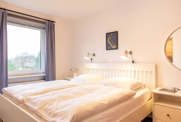 Ganze Wohnung, Lürßen: Wohnung in Wittdün auf Amrum am Kurpark - 4 Betten, Balkon, Strandnähe in Nordfriesische Inseln (Schleswig-Holstein) (Schleswig-Holstein), Wittdün