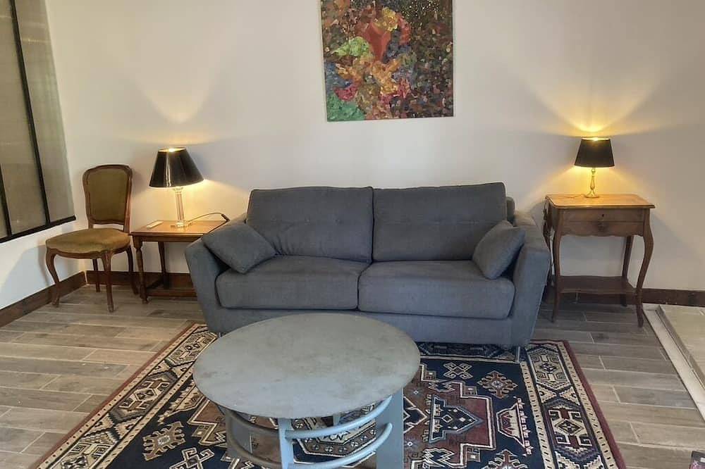 Apartamento entero, Charmant Studio 25min Aéroport Paris Cdg in Saint-Brice-sous-Forêt, Valle del Oise