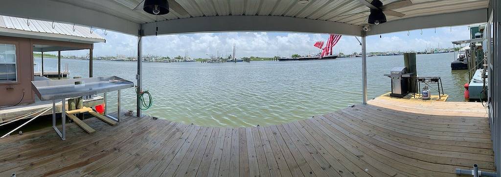 Spacious 3-Bedroom 2-Bath Houseboat in Venice for Rent in Plaquemines Parish