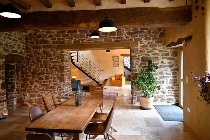 Location de vacances pour 2 personnes, avec Terrasse et Jardin à Iffendic