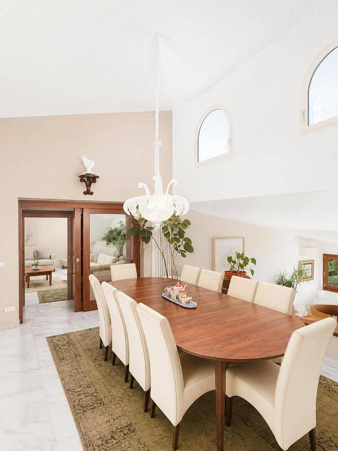 Hacienda Blanca Marbella in Nueva Andalucia Golf Valley, Marbella