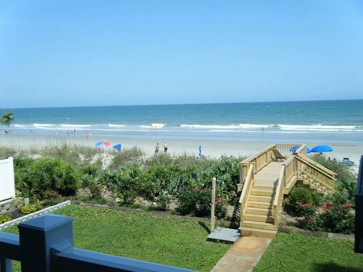 Vacation rental for 6 people, with terrace and yard, with pets in Garden City (SC)