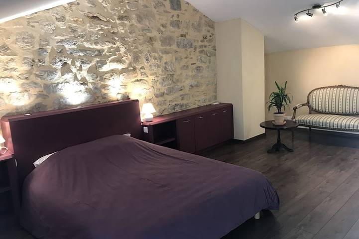 Location de vacances pour 6 personnes, avec terrasse, animaux acceptés à Goudargues - 4