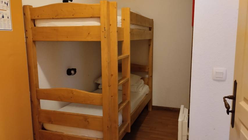 Gîte pour 6 personnes, avec sauna ainsi que jacuzzi et balcon à Orelle - 4